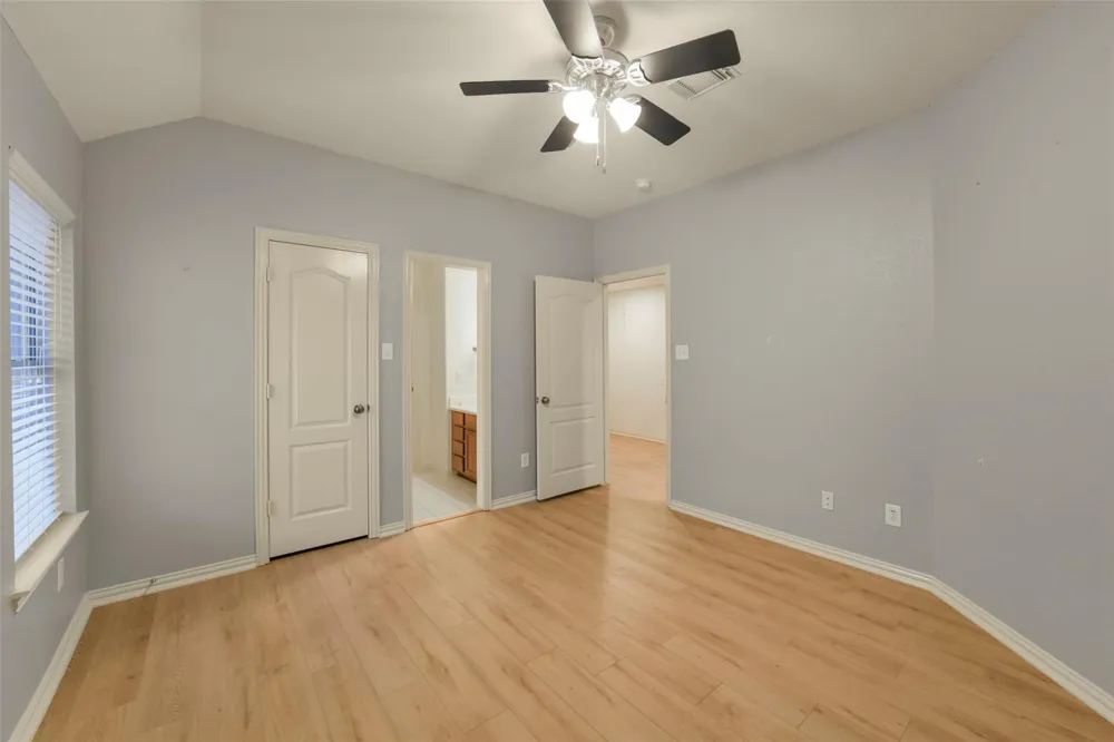 82 Cherry Hills Drive Jersey Village, TX 77064