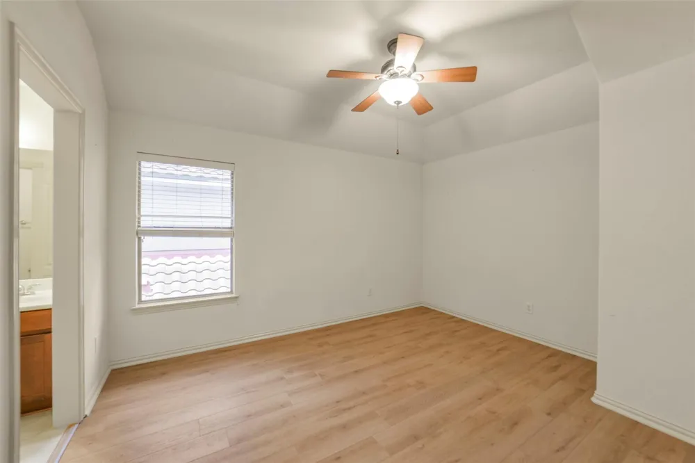 82 Cherry Hills Drive Jersey Village, TX 77064
