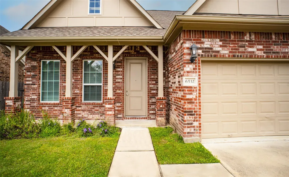 6532 Geisler Crossing Lane League City, TX 77539