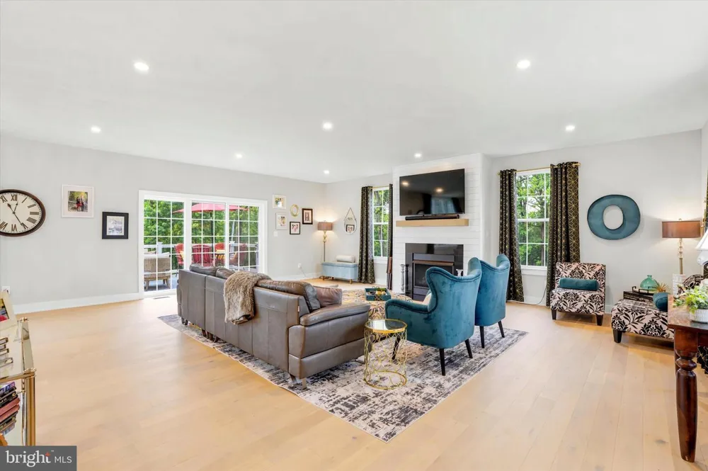 120 IVY MILLS ROAD Glen Mills, PA 19342
