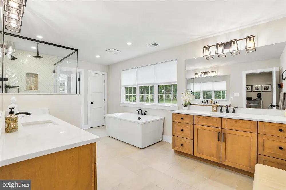 120 IVY MILLS ROAD Glen Mills, PA 19342
