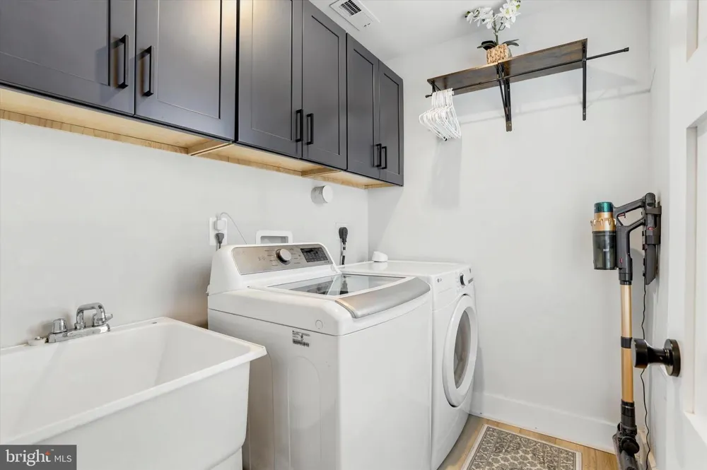 120 IVY MILLS ROAD Glen Mills, PA 19342