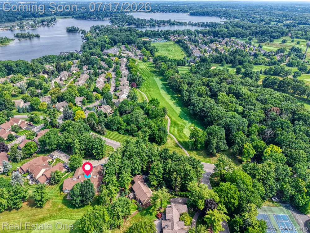 4884 Pine Eagles Court Genoa Township, MI 48116