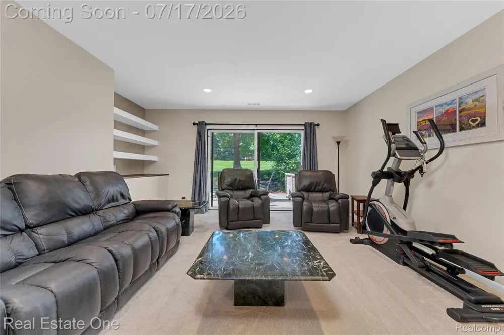 4884 Pine Eagles Court Genoa Township, MI 48116