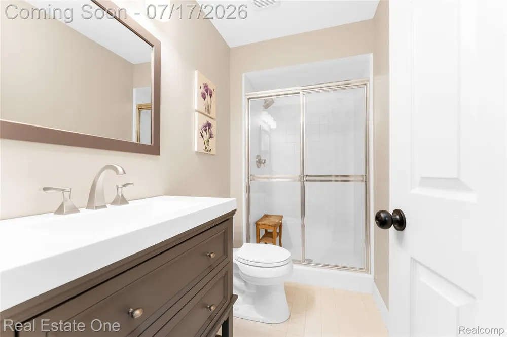 4884 Pine Eagles Court Genoa Township, MI 48116