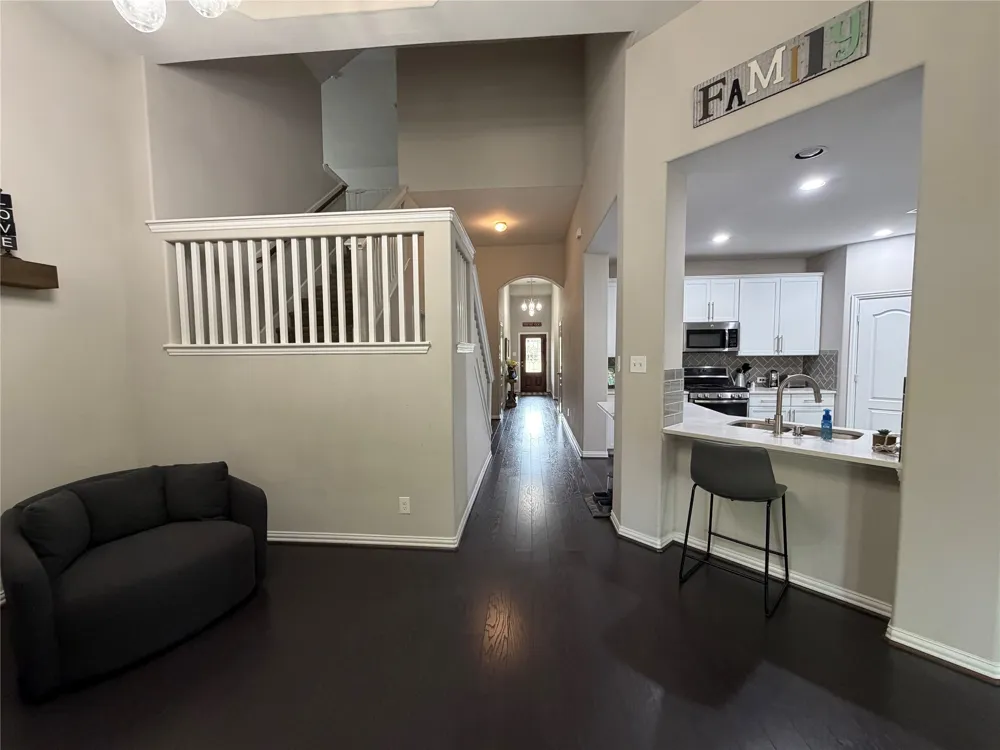 114 Woodridge Crossing Clute, TX 77531