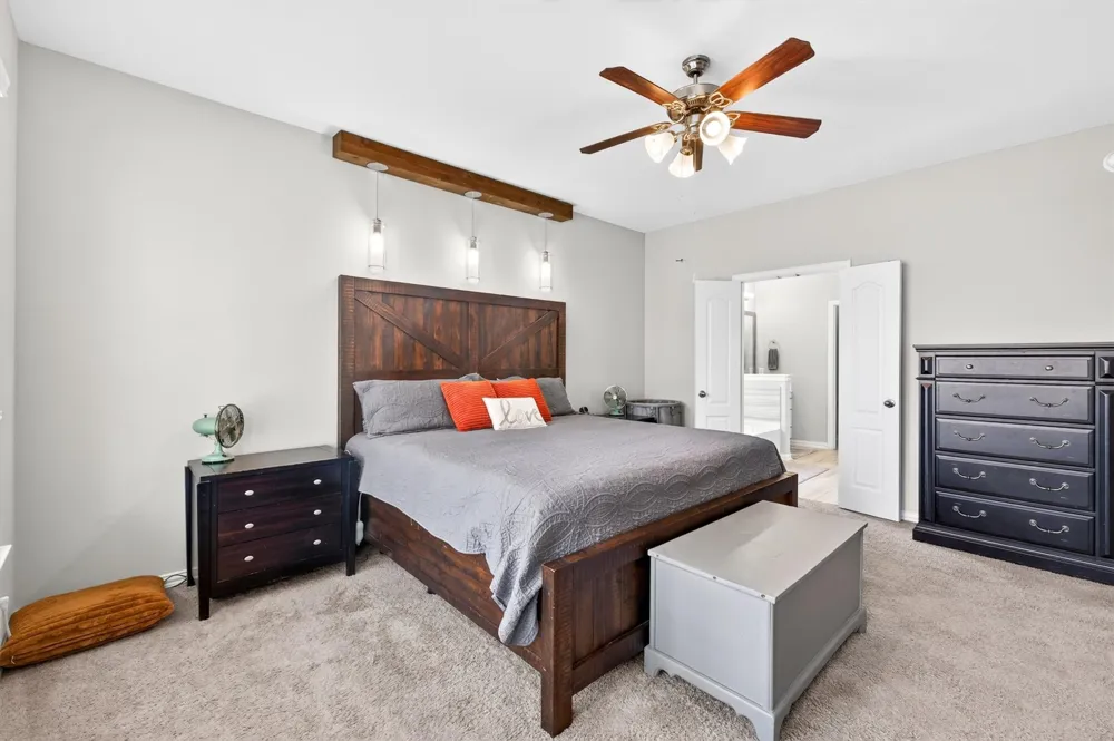 114 Woodridge Crossing Clute, TX 77531