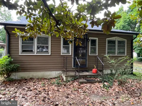3611 SOLOMONS ISLAND ROAD