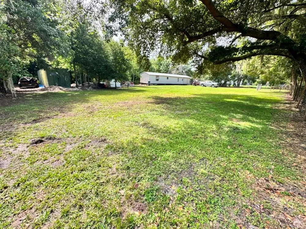 3904 CORK ROAD Plant City, FL 33565