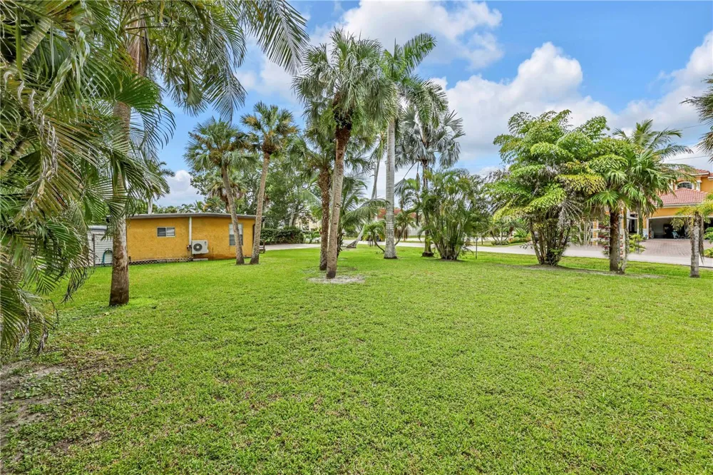 1931 DANFORD STREET Naples, FL 34112