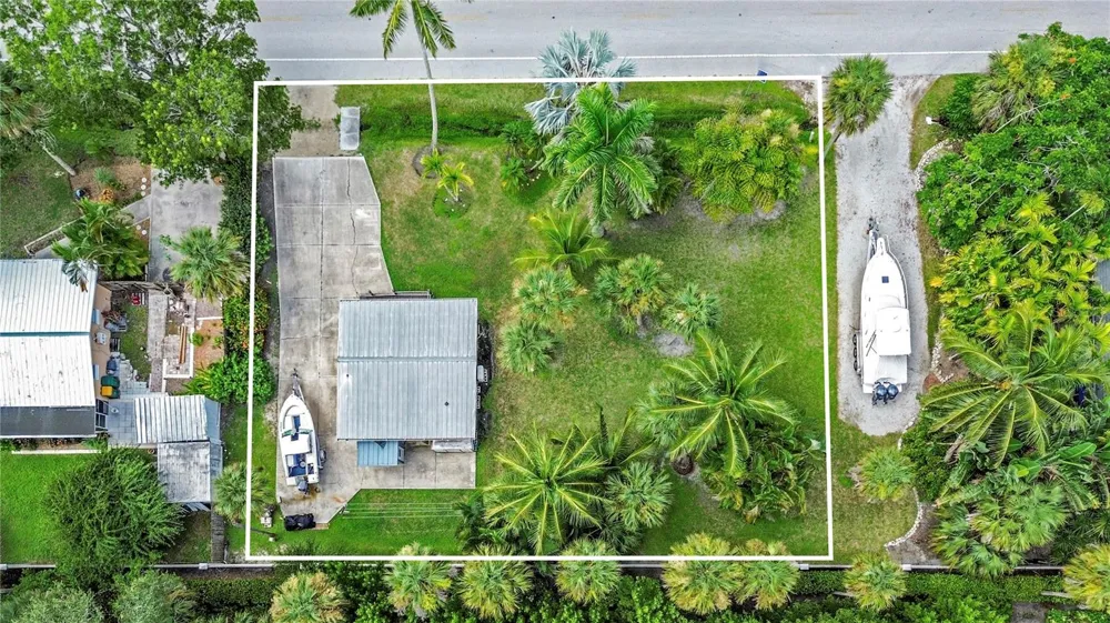 1931 DANFORD STREET Naples, FL 34112