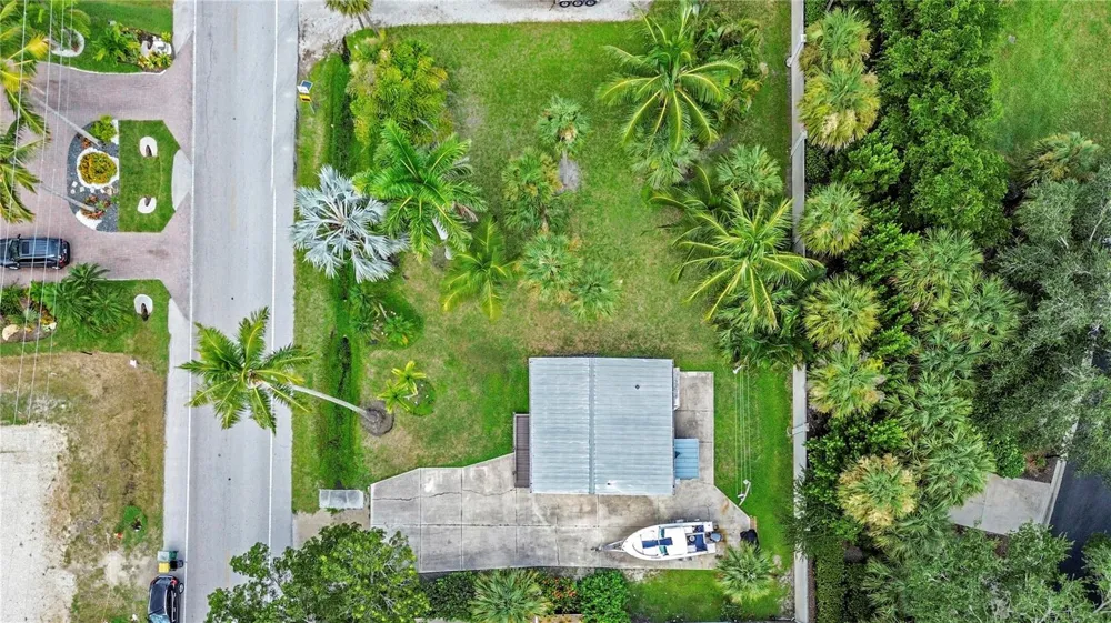 1931 DANFORD STREET Naples, FL 34112
