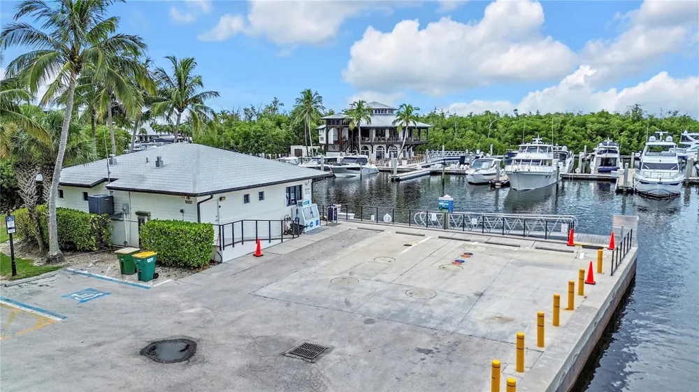 1931 DANFORD STREET Naples, FL 34112