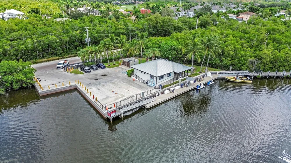 1931 DANFORD STREET Naples, FL 34112
