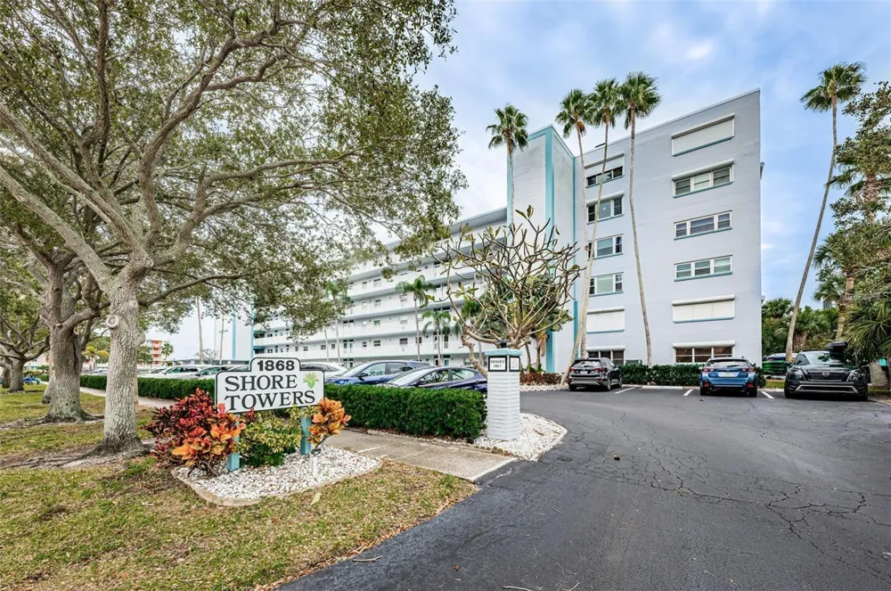 1868 SHORE DRIVE S #102 South Pasadena, FL 33707