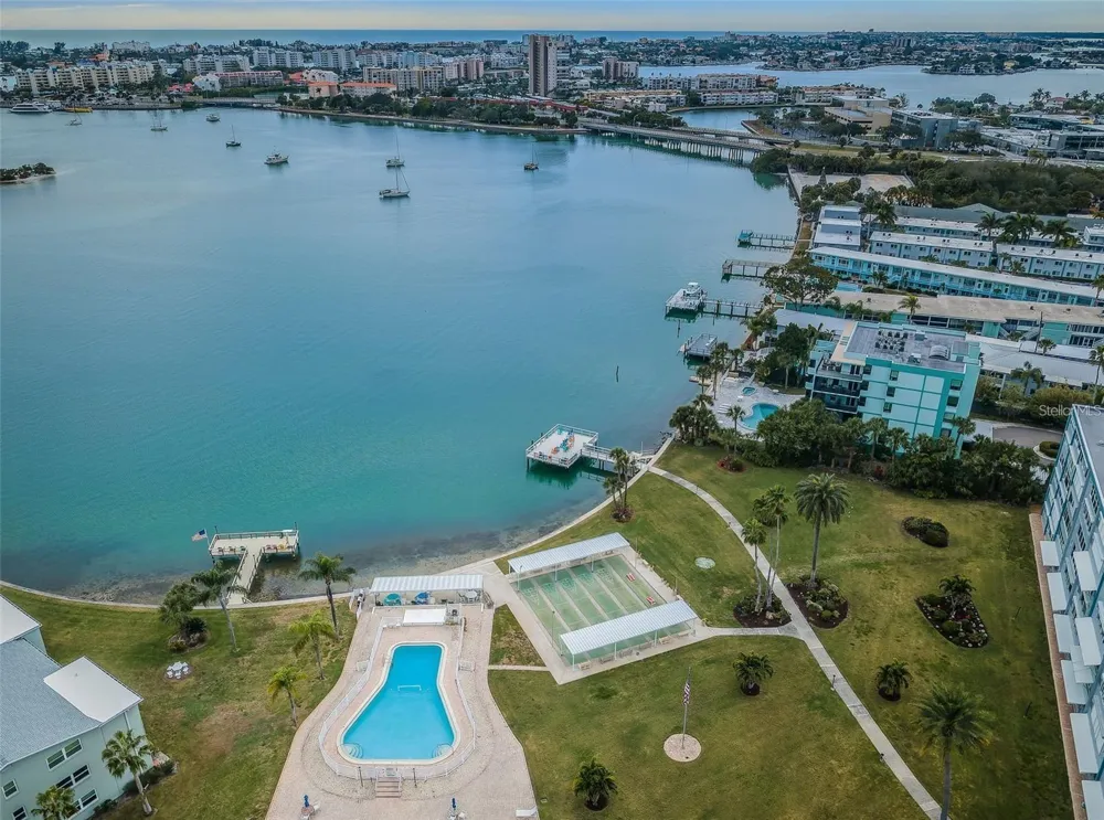 1868 SHORE DRIVE S #102 South Pasadena, FL 33707