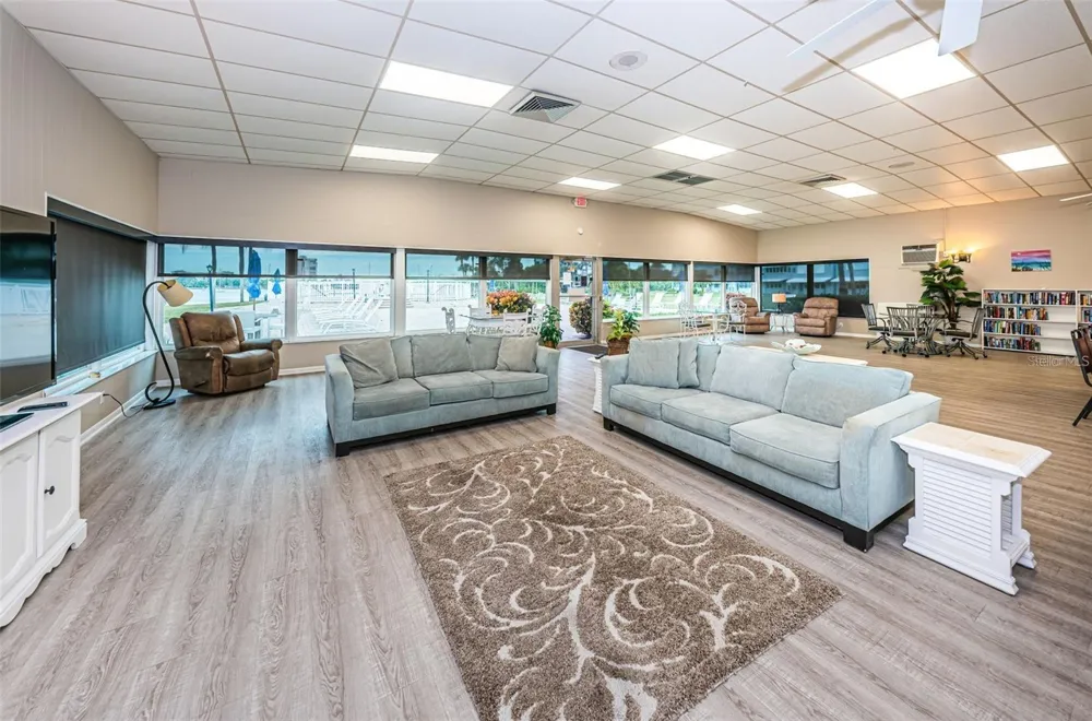 1868 SHORE DRIVE S #102 South Pasadena, FL 33707