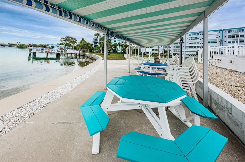 1868 SHORE DRIVE S #102 South Pasadena, FL 33707