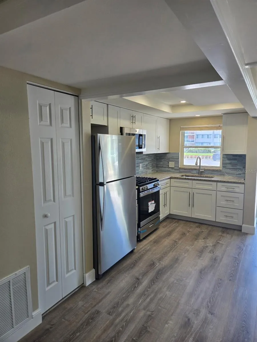 1868 SHORE DRIVE S #102 South Pasadena, FL 33707
