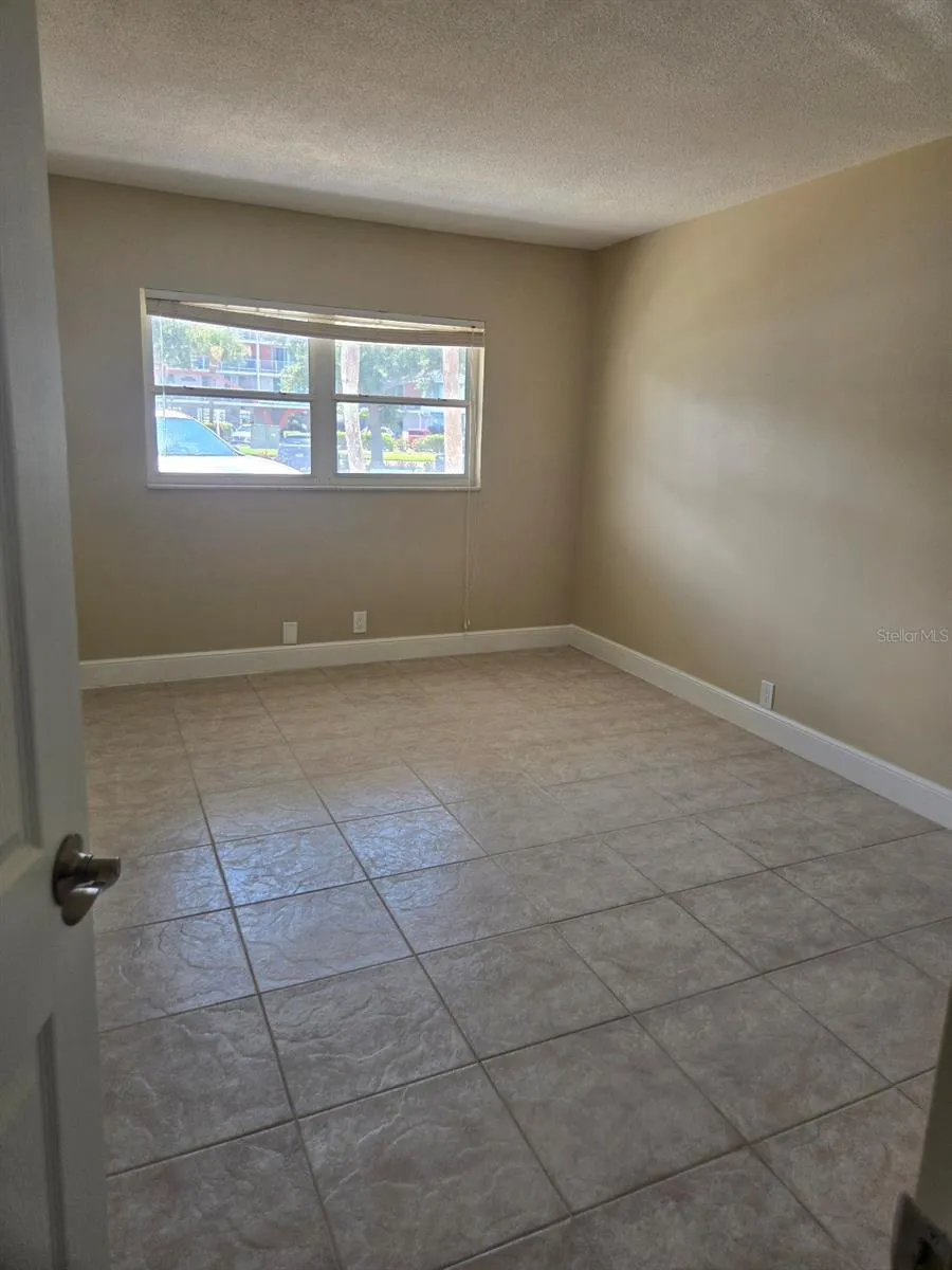 1868 SHORE DRIVE S #102 South Pasadena, FL 33707