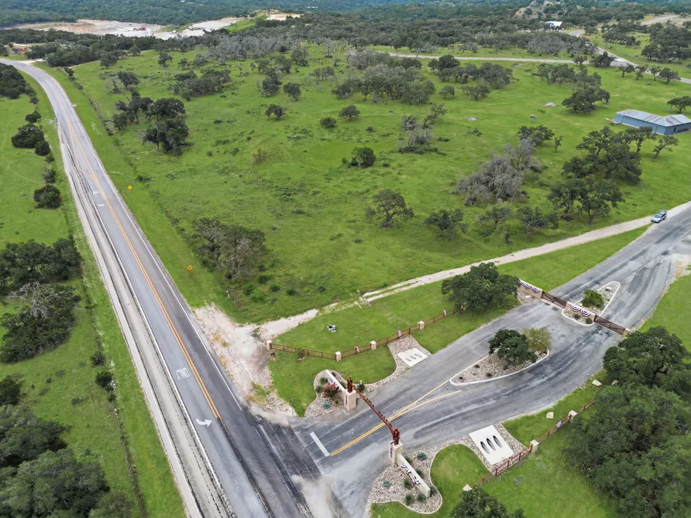 Muy Alto Ranch Drive Harper, TX 78631