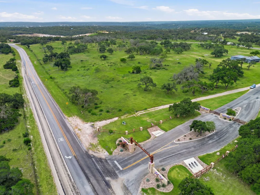Muy Alto Ranch Drive Harper, TX 78631