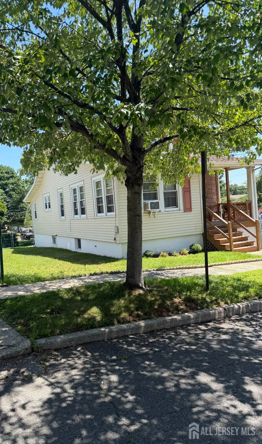 433 S 8th Avenue S Highland Park, NJ 08904