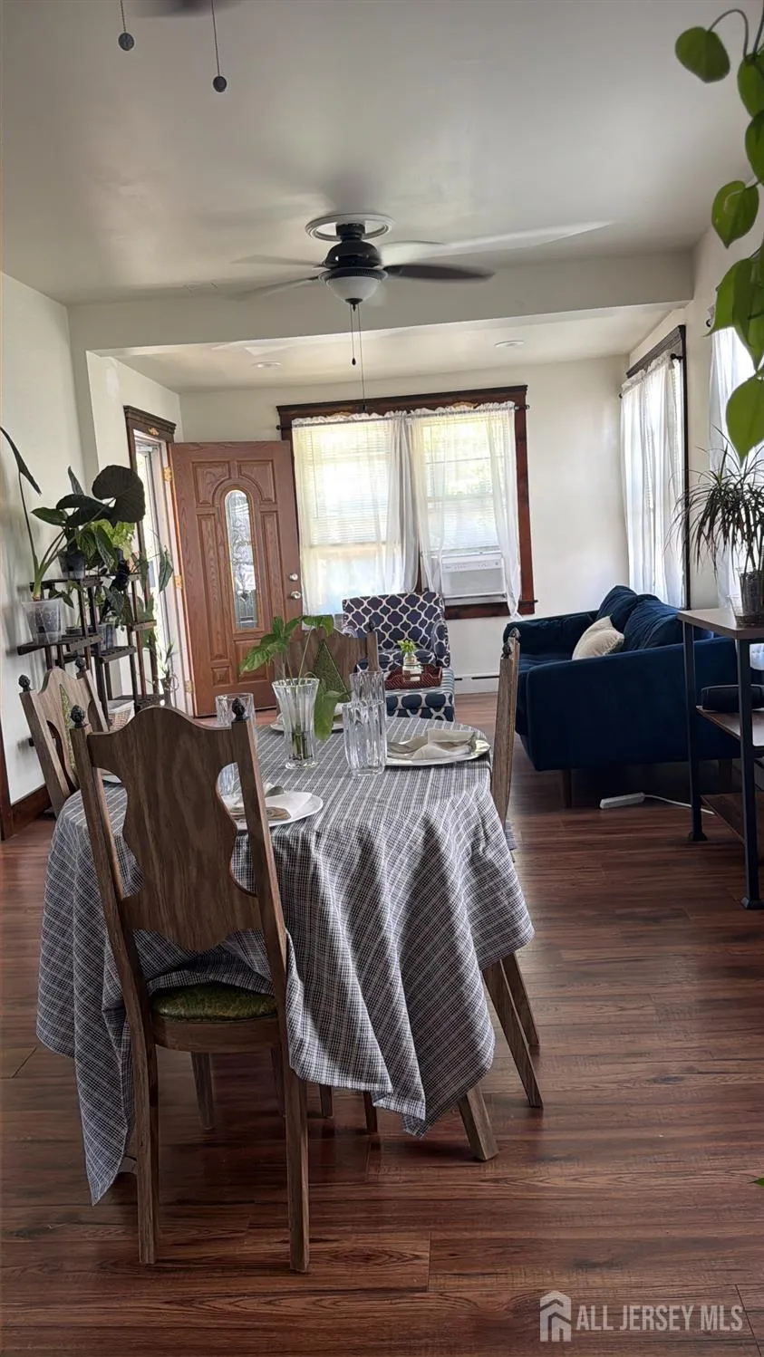 433 S 8th Avenue S Highland Park, NJ 08904