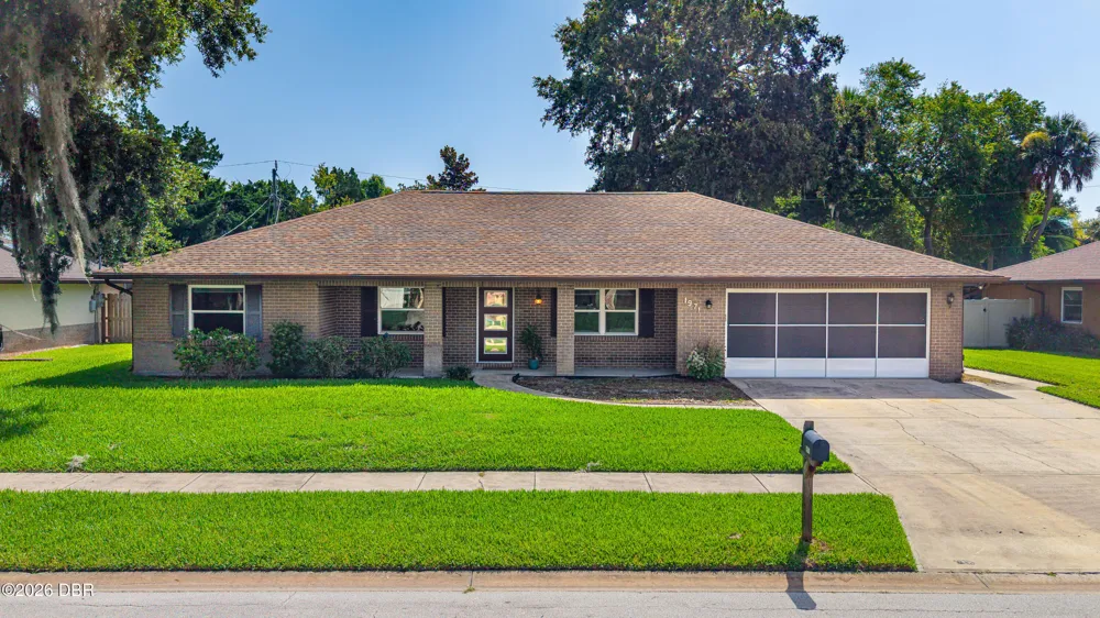 1971 Menger Circle South Daytona, FL 32119