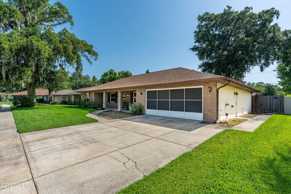 1971 Menger Circle South Daytona, FL 32119