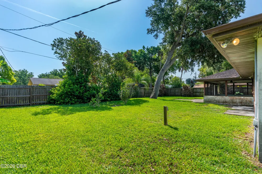 1971 Menger Circle South Daytona, FL 32119