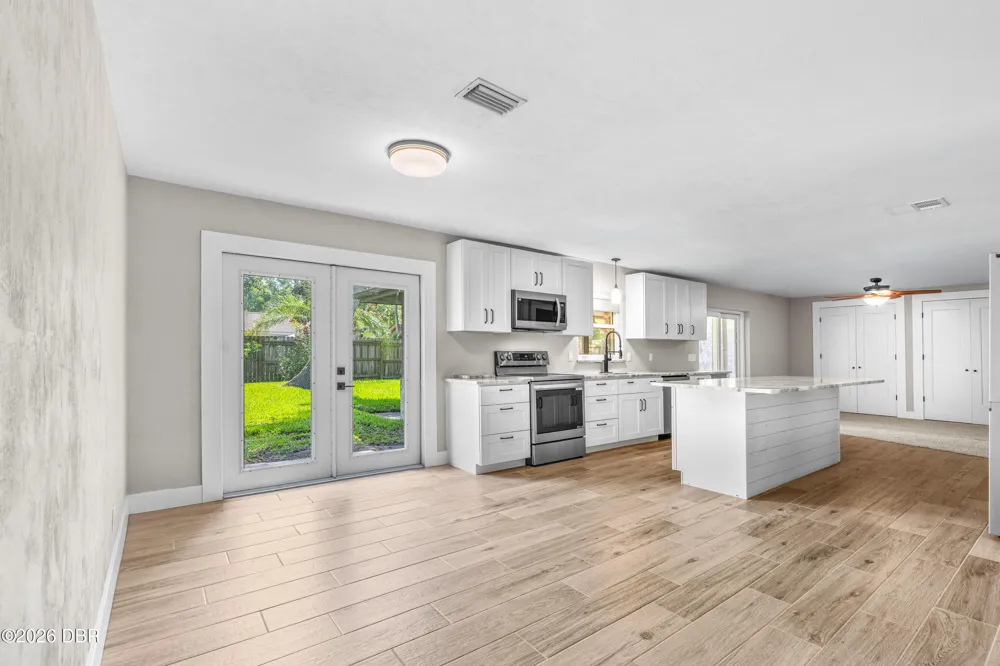 1971 Menger Circle South Daytona, FL 32119