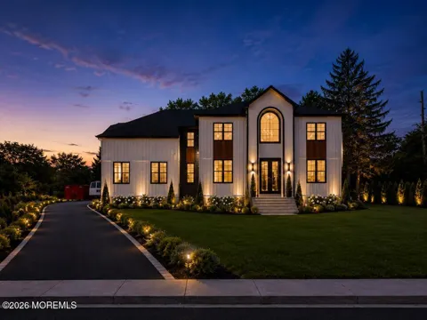 23 Orchard Parkway
