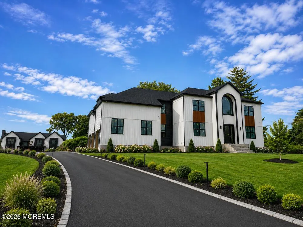 23 Orchard Parkway Morganville, NJ 07751