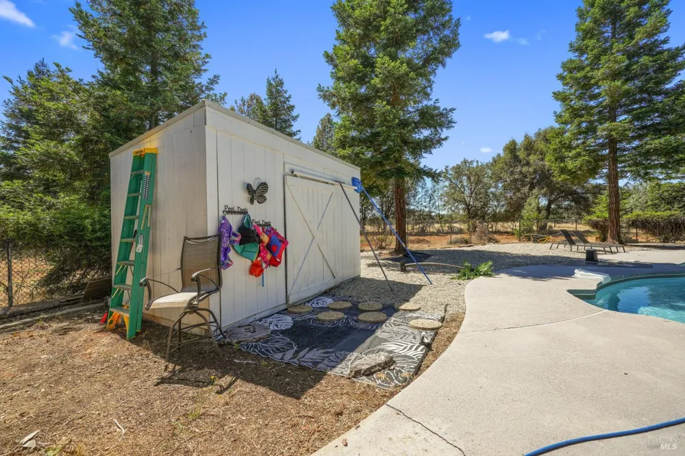 15947 Butterfield Lane Anderson, CA 96007
