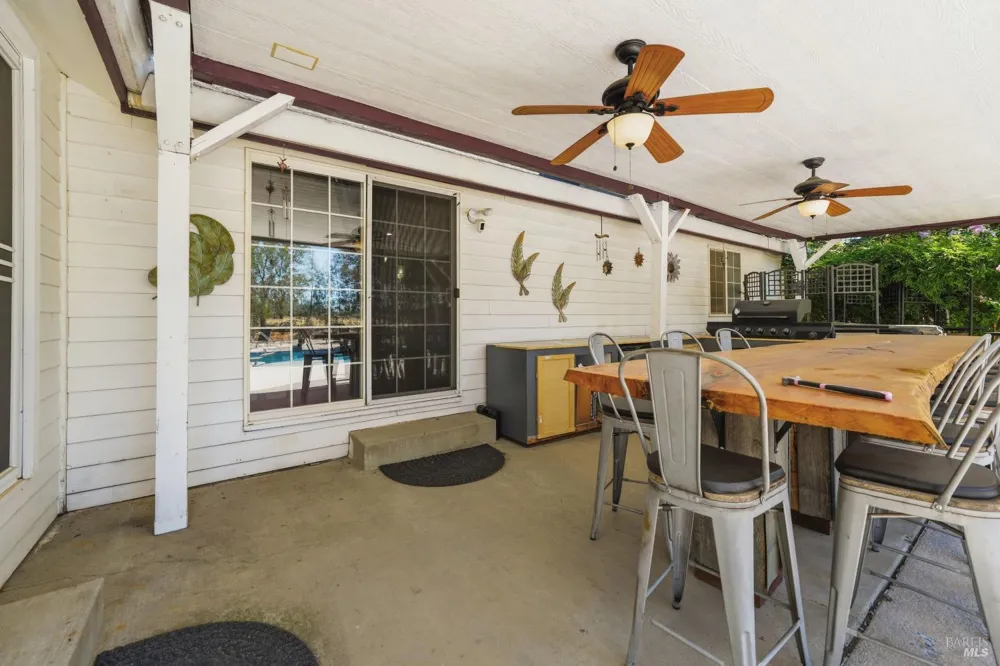 15947 Butterfield Lane Anderson, CA 96007