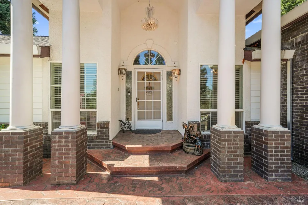 15947 Butterfield Lane Anderson, CA 96007