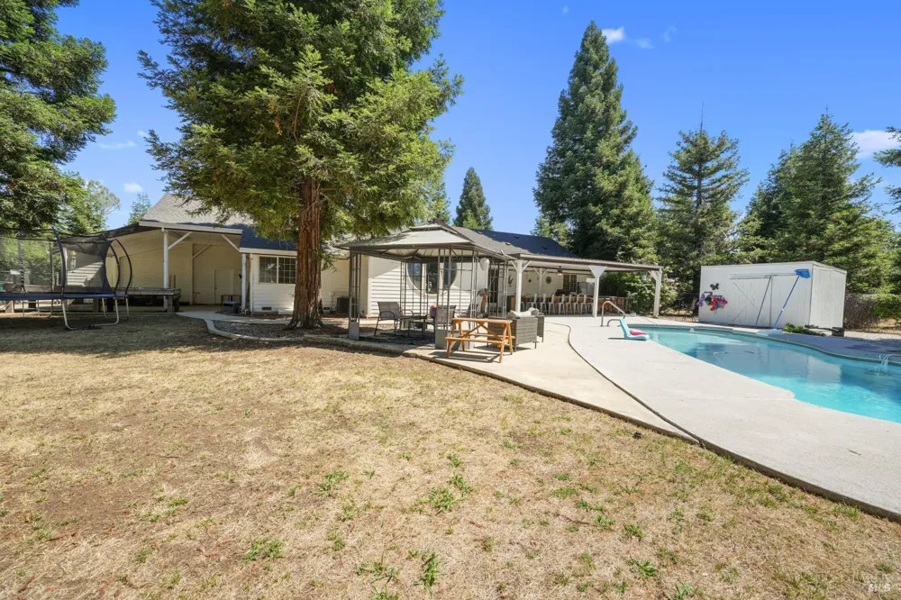 15947 Butterfield Lane Anderson, CA 96007