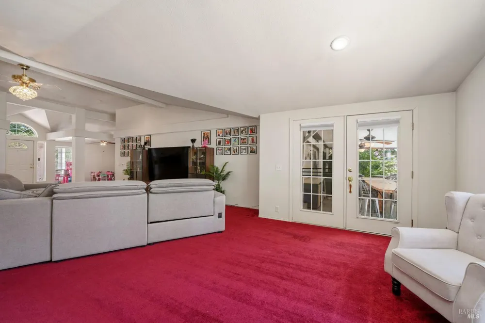15947 Butterfield Lane Anderson, CA 96007