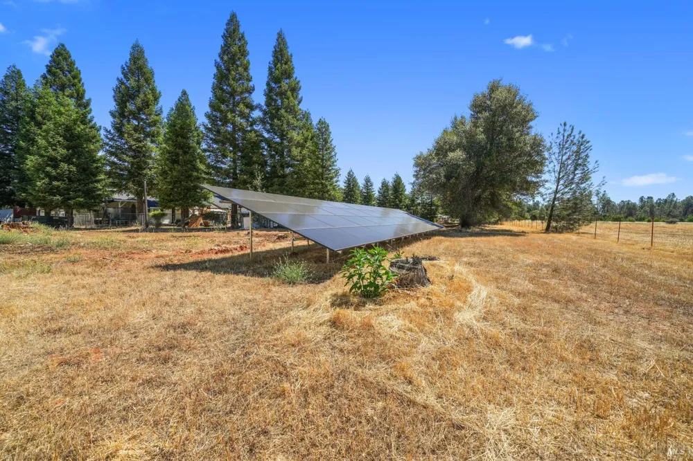 15947 Butterfield Lane Anderson, CA 96007