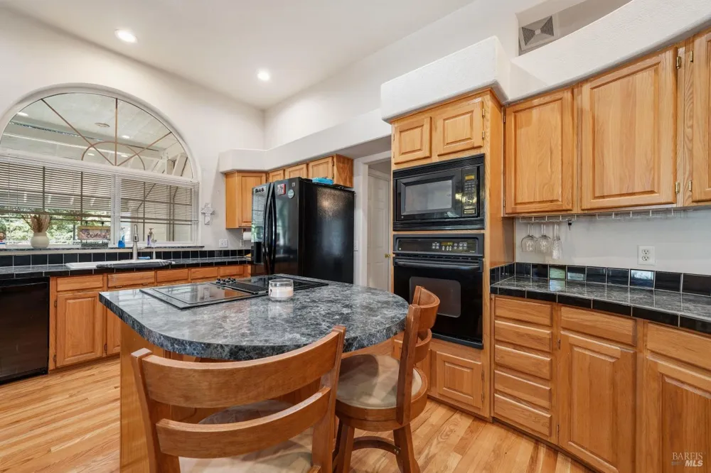 15947 Butterfield Lane Anderson, CA 96007