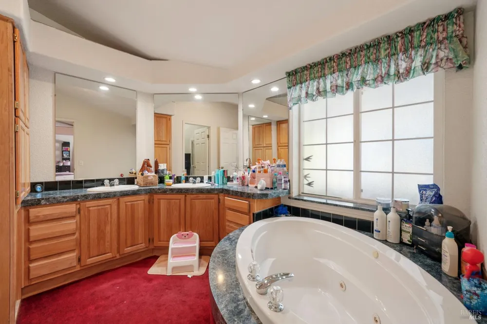 15947 Butterfield Lane Anderson, CA 96007