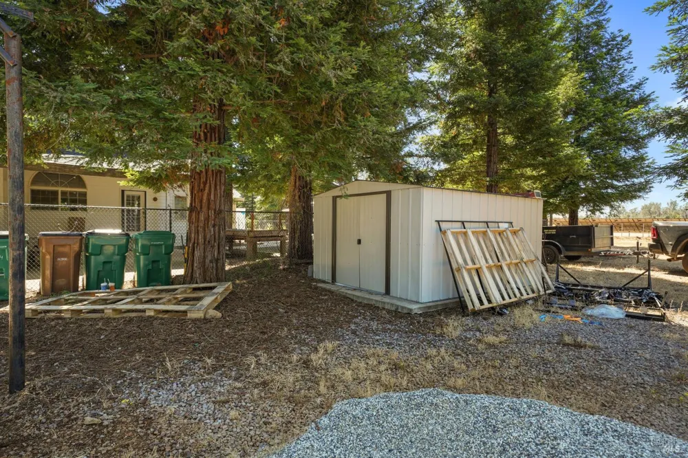 15947 Butterfield Lane Anderson, CA 96007