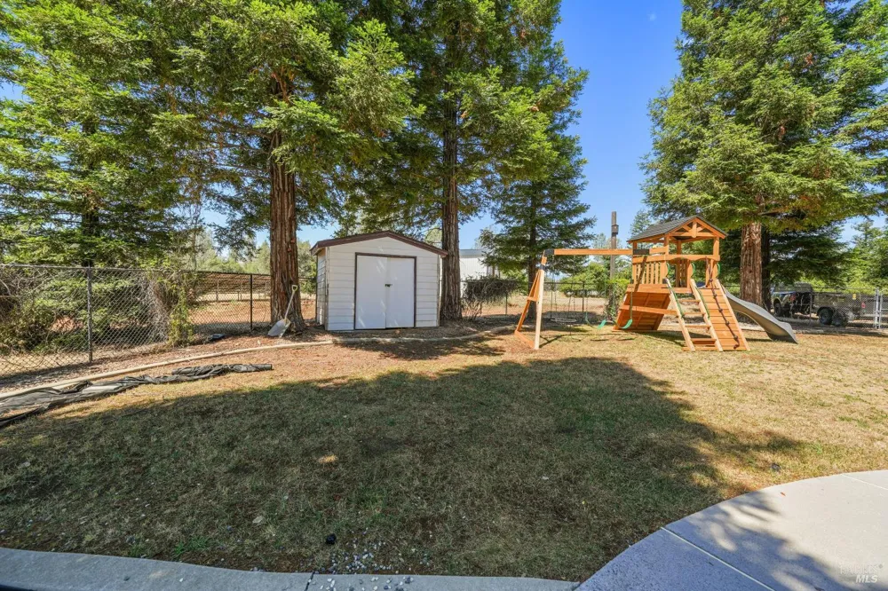 15947 Butterfield Lane Anderson, CA 96007