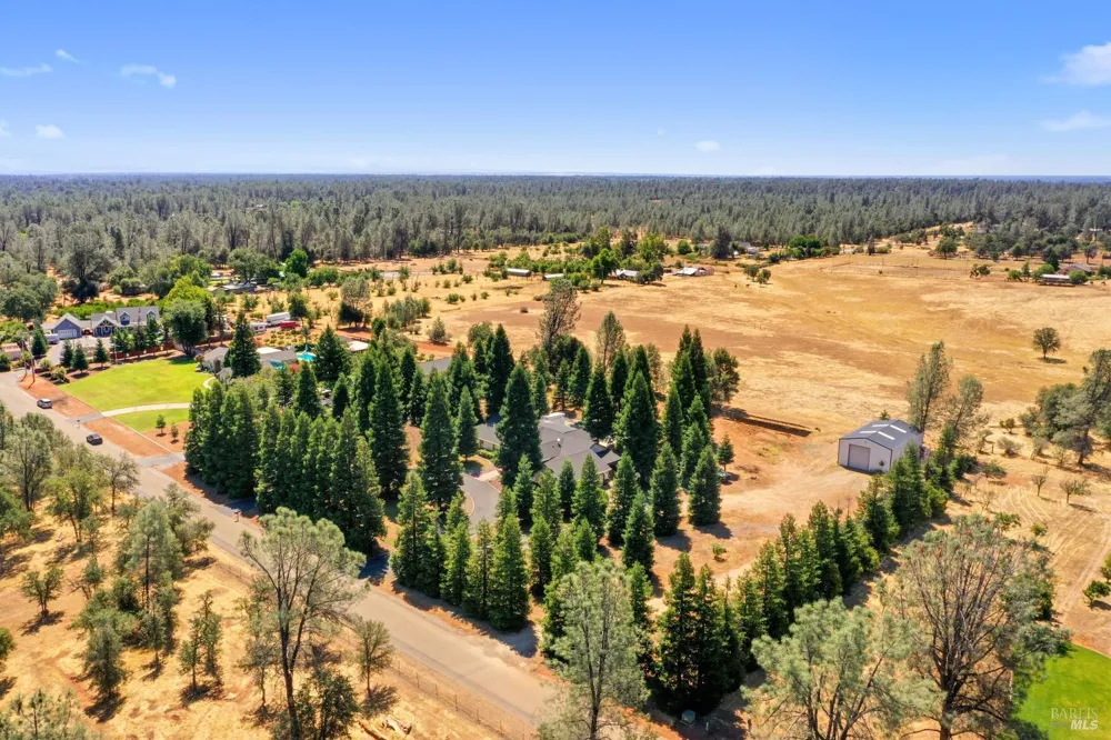 15947 Butterfield Lane Anderson, CA 96007