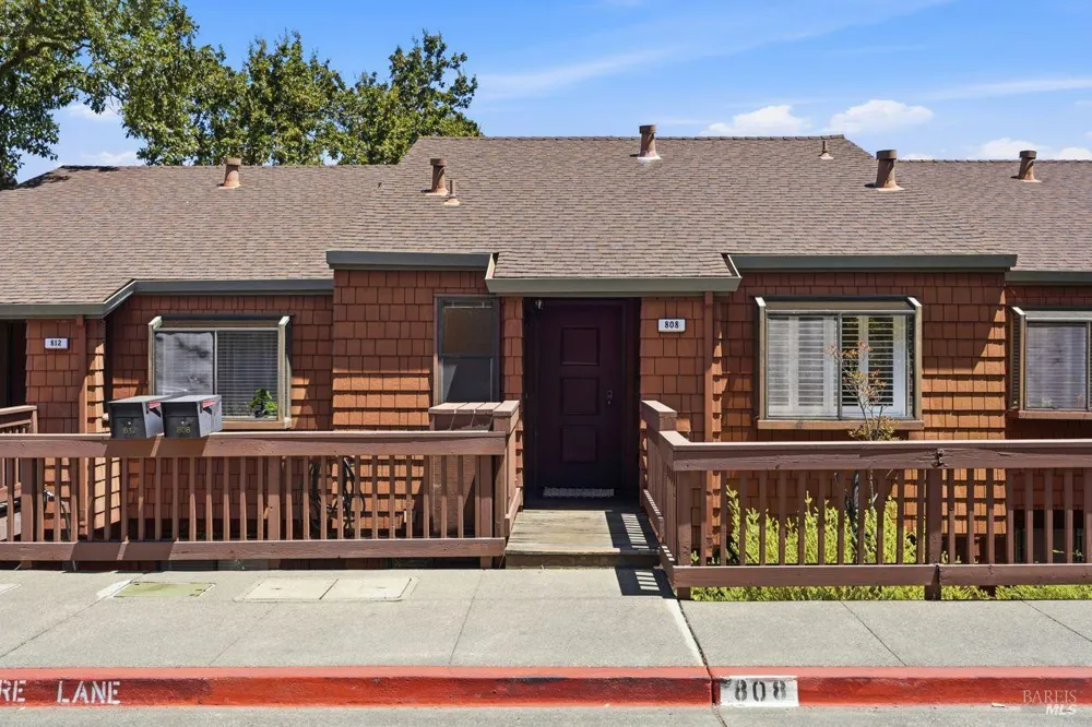 808 Arlene Way Novato, CA 94947