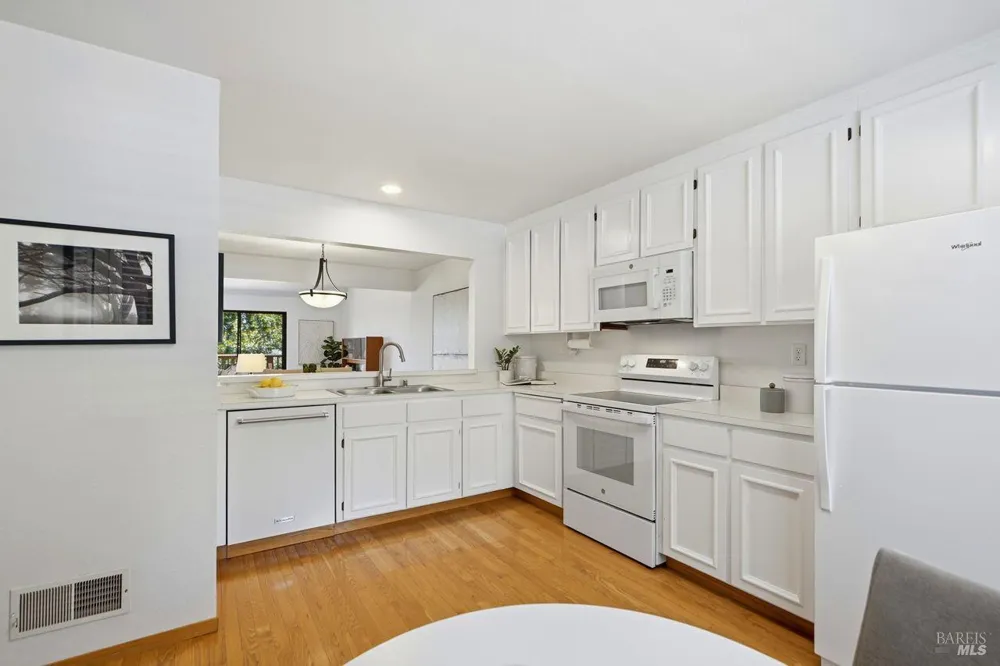 808 Arlene Way Novato, CA 94947