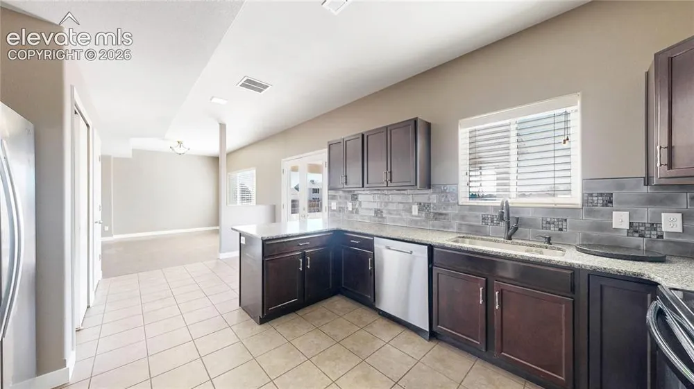 980 W El Nido Drive Pueblo, CO 81007