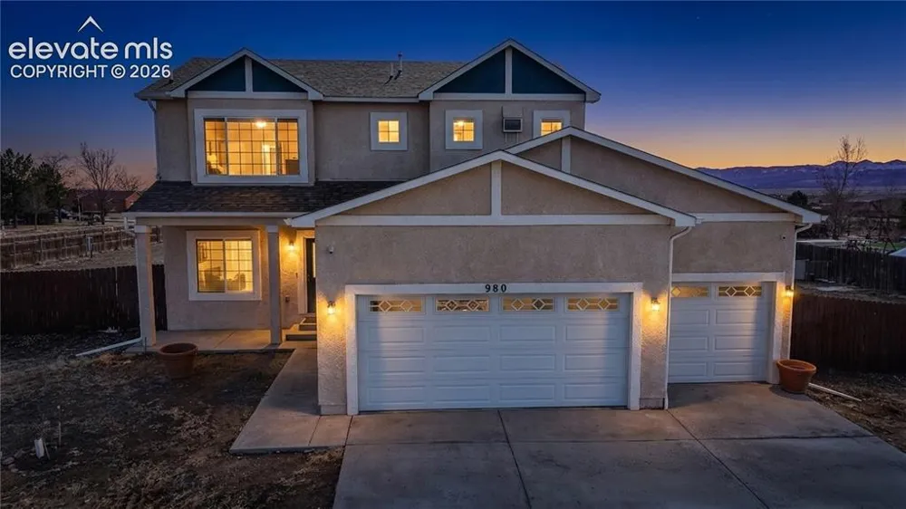 980 W El Nido Drive Pueblo, CO 81007