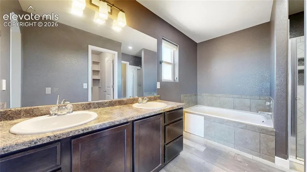 980 W El Nido Drive Pueblo, CO 81007